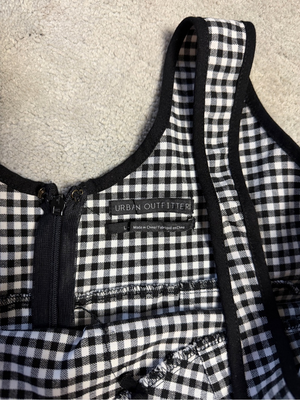 Urban Outfitters Amor tie-front bodycon mini dress bow black white plaid gingham - Picture 7 of 7